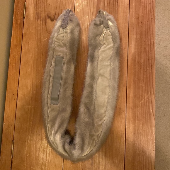 Gray Mink Collar. Vintage early 1950s. - Picture 9 of 9